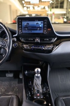 Toyota C-HR I Crossover Facelifting 2.0 Hybrid Dynamic Force 184KM 2019 Toyota C-HR 2.0 Hybrid Selection 2.0 Hybryda 184KM, zdjęcie 13