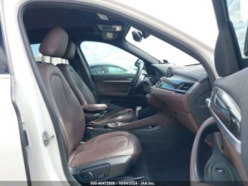 BMW X1 F48 2017 BMW X1 sdrive28i, 2017r., 2.0L 2.0 Benzyna 228KM, zdjęcie 8