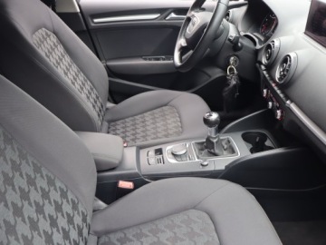 Audi A3 8V Hatchback 3d 1.4 TFSI 122KM 2013 Audi A3 1.4 TFSI, Salon Polska, Xenon, Bi-Xenon, zdjęcie 8