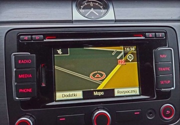 Volkswagen Passat B7 Variant 2.0 TDI CR DPF BlueMotion 140KM 2014 Volkswagen Passat Volkswagen Passat Variant 2.0 TDI BlueMotion Technology, zdjęcie 16