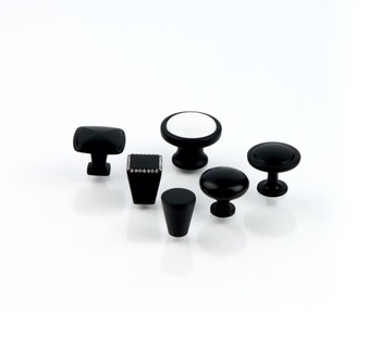 ЧЕРНАЯ МЕБЕЛЬНАЯ РУЧКА КОВРИК ЧЕРНАЯ МЕБЕЛЬНАЯ РУЧКА LOFT ТРАПЕЦИЯ