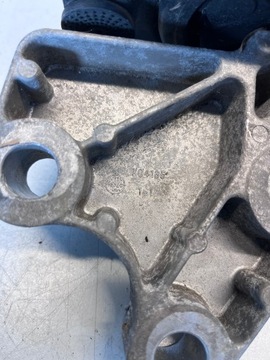 CHEVROLET CAPTIVA 2006-2011 2.0 DIESEL MOTOR DRŽÁK DRŽÁKY X04135