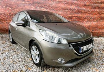 Peugeot 208 I Hatchback 3d 1.2 VTI 82KM 2013 Peugeot 208 Czujniki Parkowania Climatronic Alu Gwarancja w cenie Warszaw, zdjęcie 1