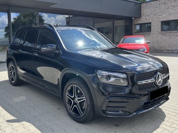 Mercedes GLB SUV 2.0 220d 190KM 2025 MERCEDES-BENZ GLB 220 d 4-Matic AMG Line 2.0 (190KM) 2025, zdjęcie 1