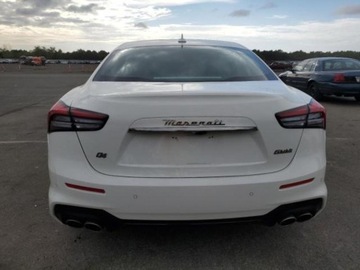 Maserati Ghibli III 2024 Maserati Ghibli 2024r., 4x4, 3.0L 3.0 Benzyna 424KM, zdjęcie 5