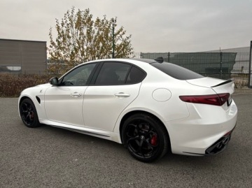 Alfa Romeo Giulia II Sedan 2.9 V6 510KM 2018 Alfa Romeo Giulia Alfa Romeo Giulia 2.9 Quadrfoglio 2.9 Benzyna 510KM, zdjęcie 2