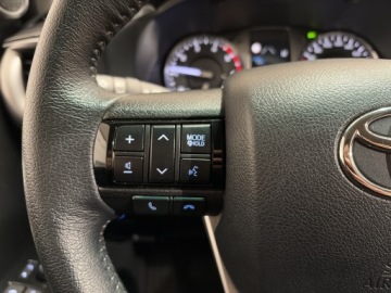 Toyota Hilux VIII Podwójna kabina Facelifting 2024 2.8 D-4D 204KM 2025 Toyota Hilux 2.8 D-4D mHEV Double Cab Executive 4x, zdjęcie 12