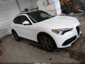 Alfa Romeo Stelvio SUV Facelifting 2.0 Turbo 280KM 2022 Alfa Romeo Stelvio 2022 r., 2,0L SPRINT AWD 2.0 Benzyna 280KM, zdjęcie 13