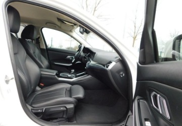 BMW Seria 3 G20-G21 2021 BMW Seria 3 2.0D z Gwarancja Line Shadow Model 2022r 2.0 Diesel 150KM, zdjęcie 8