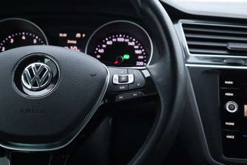 Volkswagen Tiguan II SUV 1.5 TSI EVO 150KM 2019 VW Tiguan 1.5 TSI, Salon Polska, 1. Właściciel, zdjęcie 17