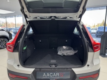 Volvo XC40 Crossover Plug-In 1.5 T4 Plug-in Hybrid 211KM 2021 Volvo XC 40 T4 Inscription Plug In Kamera cofania CarPlayAndroid Auto, zdjęcie 15