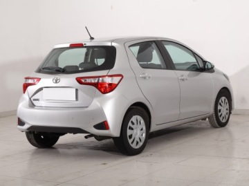 Toyota Yaris III 2018 Toyota Yaris 1.0 VVT-i, Salon Polska, zdjęcie 4