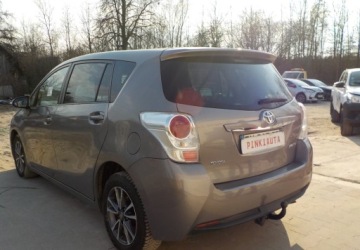 Toyota Verso Minivan Facelifting 1.6 D-4D 112KM 2015 Toyota Verso Doiesel Okazja 1.6 Diesel 112KM, zdjęcie 11