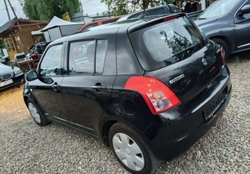 Suzuki Swift III 1999 Suzuki Swift Suzuki Swift 1.3 Benzyna 92KM, zdjęcie 2