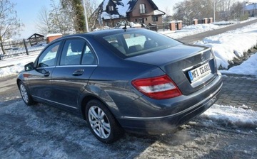 Mercedes Klasa C W204 Limuzyna 1.8 180 K 156KM 2009 Mercedes-Benz Klasa C 1.8B Kompresor Navi Oryginal Lakier 2 Kpl Kol Sprowa, zdjęcie 13