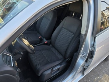 Volkswagen Golf VI Variant 1.6 TDI-CR DPF 105KM 2009 Volkswagen Golf 1.6 TDI 105 KM, Klimatyzacja,, zdjęcie 5