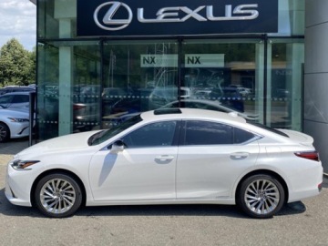 Lexus ES VII (XV70) Sedan Facelifting 300h 218KM 2025 LEXUS ES 300h Omotenashi Sedan 2.5 E-CVT 218KM, zdjęcie 1