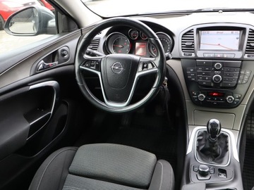 Opel Insignia I Hatchback 2.0 CDTI ECOTEC 160KM 2011 Opel Insignia 2.0 CDTI, Navi, Klima, Klimatronic, zdjęcie 6