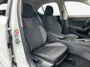 Skoda Octavia IV Liftback 2.0 TDI 150KM 2024 Skoda Octavia 2.0TDI 150KM Selection SalonPL ASO Virtual Matrix Kessy Zima, zdjęcie 14