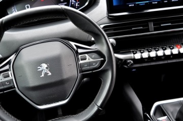 Peugeot 5008 II Crossover Facelifting 1.5 BlueHDi 130KM 2021 PEUGEOT 5008 ALLURE SKÓRA KAMERA FULL LED, zdjęcie 25