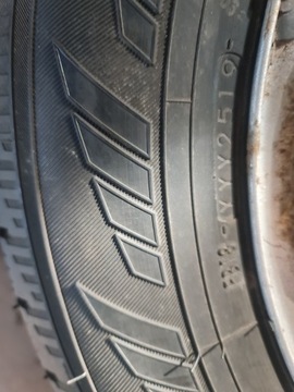 KOMPLET KOL ZIMNÍ DO SUBARU FORESTER 215/70 R15C