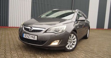 Opel Astra J Sports Tourer 1.6 Turbo ECOTEC 180KM 2011 Opel Astra 1,6TurboBenzyna NAVI Ksenon Alu 17 Niski Udokumentowany Przebieg, zdjęcie 2