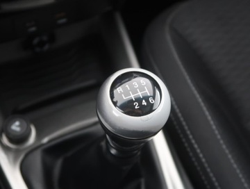  SsangYong Tivoli 1.6 e-XDi, Navi, Klima, Tempomat, zdjęcie 16