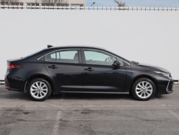 Toyota Corolla XII Sedan 1.5 VVT-i 125KM 2022 Toyota Corolla 1.5 VVT-i, Salon Polska, zdjęcie 5