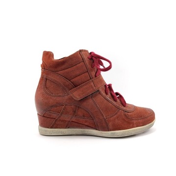 M18753 LA7 SNEAKERSY CZERWONE FOOTNOTES 38,5