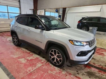 Jeep Compass II 2024 Jeep Compass Limited 2024 2.0 Benzyna 200KM, zdjęcie 4