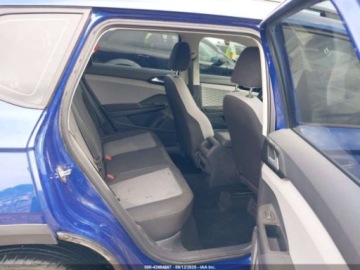 Volkswagen 2023 Volkswagen Inny Taos, 2023r., 1.5L 1.5 Benzyna 158KM, zdjęcie 9