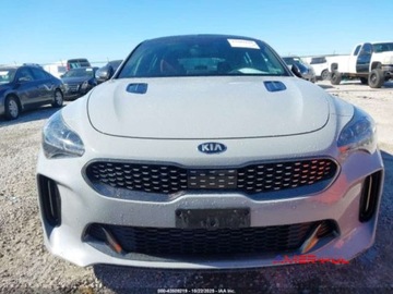 Kia Stinger Liftback 3.3 T-GDi 366KM 2018 Kia Stinger 2018 r., 3,3 L GT 2 AWD 3.3 Benzyna 365KM, zdjęcie 1