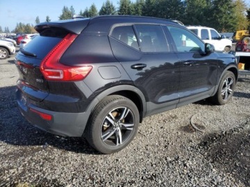 Volvo XC40 2024 Volvo XC 40 Core 2024 2.0L 2.0 Benzyna 194KM, zdjęcie 3