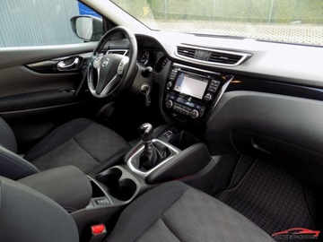 Nissan Qashqai II Crossover 1.2 DIG-T 115KM 2014 Nissan Qashqai Navi Kamera LineAssist Parkdistance 1.2 Benzyna 116KM, zdjęcie 17