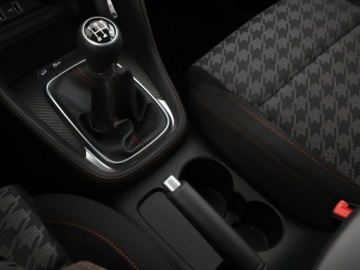 MG ZS I 2023 MG ZS niski przebieg PDC tempomat, zdjęcie 27