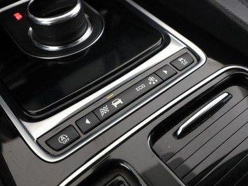 Jaguar F-Pace SUV 2.0 i4D 180KM 2018 Jaguar F-PACE 20d Automat AWD Prestige Navi, zdjęcie 27