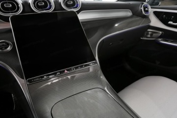 Mercedes GLC C254/X254 Coupe 2.0 220d 197KM 2025 MERCEDES-BENZ GLC 220 d 4-Matic AMG Line 2.0 (197KM) 2025, zdjęcie 9