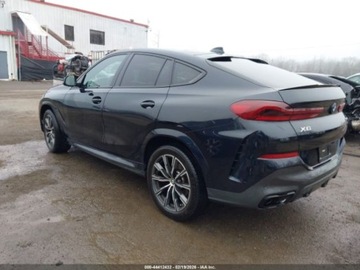 BMW X6 G06 2022 BMW X6 xDrive40i 2022 3.0 Benzyna 335KM, zdjęcie 3