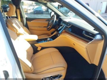 Jeep Grand Cherokee V 2023 Jeep Grand Cherokee Summit Reserve 2023 3.6 Benzyna 293KM, zdjęcie 9