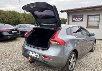 Volvo V40 II Cross Country 2.0 D2 DRIVE-E 120KM 2016 Volvo V40 2016r. 2.0 Diesel 120KM, zdjęcie 9