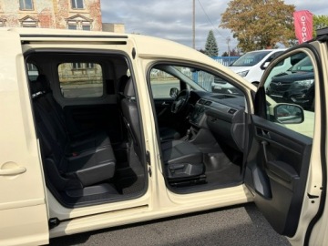 Volkswagen Caddy IV Furgon 2.0 TDI SCR BMT 150KM 2020 Volkswagen Caddy niepełnosprawnych rampa inwalida, zdjęcie 27