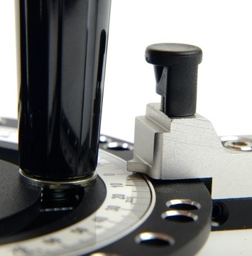 Угловой направляющий упор для паза 19 мм.