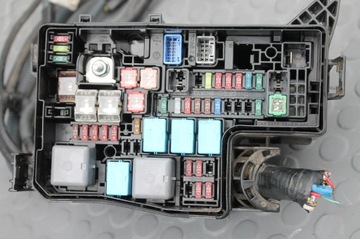 БЛОК ПРЕДОХРАНИТЕЛЕЙ ЛЕВЫЙ ЖГУТ ПРОВОДОВ TOYOTA RAV4 IV 2.0 D4D 12-15