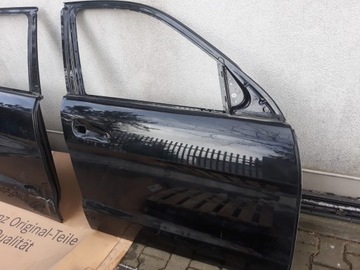 DVEŘE PRAVÝ PŘEDNÍ MERCEDES GLS W166