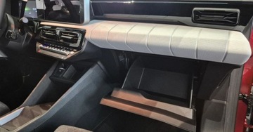 Renault 2025 Renault 4 evolution 120 KM urban range od reki Elektryczny 120KM, zdjęcie 25