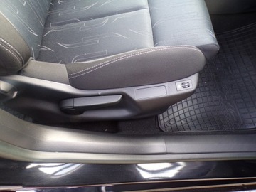 Citroen C4 II Hatchback 5d 1.6 e-HDi 114KM 2014 CITROEN C4 1.6 E-HDI AUTO Z NIEMIEC ZAMIANA, zdjęcie 12