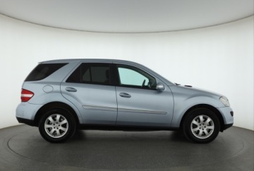 Mercedes Klasa M W164 Off-roader 3.0 V6 (320 CDI) 224KM 2006 Mercedes ML ML 320 CDI , 221 KM, 4X4, Automat, zdjęcie 5