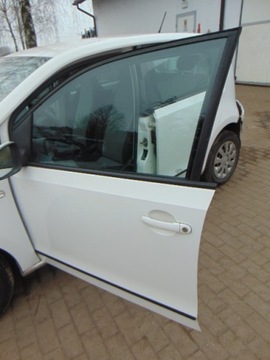 DVEŘE LEVÝ PŘEDNÍ VOLKSWAGEN UP MII SKODA CITIGO KOMPLETNÍ 12- PLUS ZRCÁTKO