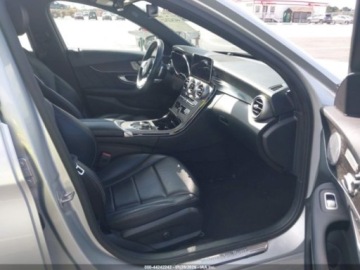 Mercedes Klasa C W205 2020 Mercedes-Benz Klasa C 300 2020 2.0 Benzyna 255KM, zdjęcie 9