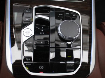 BMW X5 G05 SUV Facelifting 3.0 30d 298KM 2025 BMW X5 xDrive30d Sport Suv 2.0 (298KM) 2025, zdjęcie 10